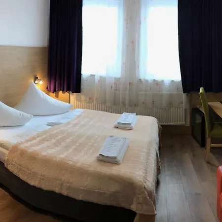 Vogelweiderhof 3*