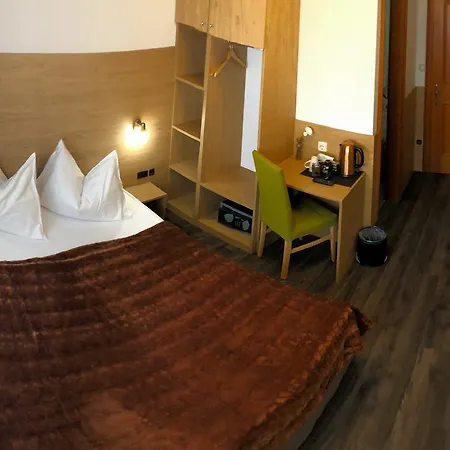 Vogelweiderhof 3*
